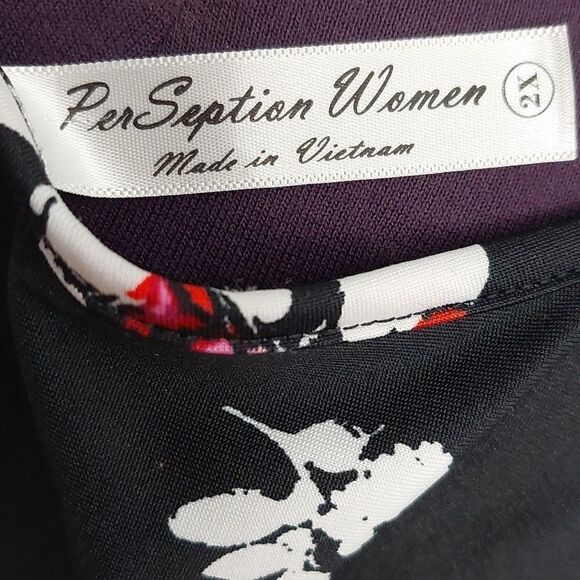 PerSeption Women Floral Top - Picture 6 of 6